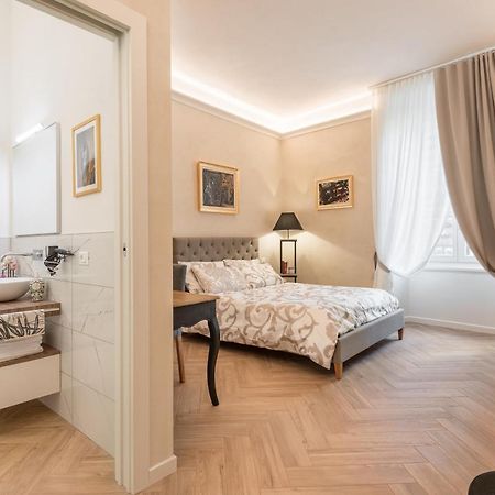 Classic Chic - Citta Alta Bergamo Bagian luar foto